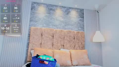 zoe online show from March 12, 11:27 am