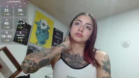 Zoe  online show from June 10, 3:39 am