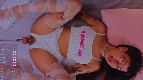 Ally online show from September 19, 2:29 pm