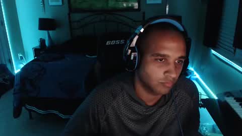 Snapshot of a4orce chatting on December 5, 3:37 am a4orce online show from December 5, 3:37 am