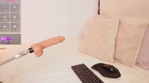 Snapshot of a__vanellopecute chatting on July 1, 8:38 am Alexandra online show from July 1, 8:38 am
