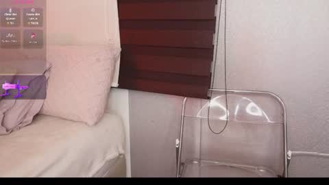 Snapshot of a__vanellopecute chatting on July 10, 8:50 am Alexandra online show from July 10, 8:50 am