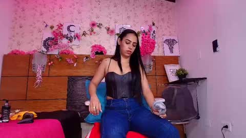 Aisha online show from September 13, 11:54 am