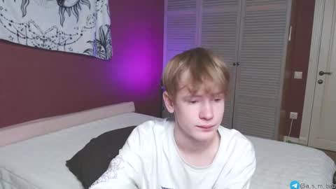 Snapshot of a_s_m_ chatting on September 15, 4:29 pm Kris Michael online show from September 15, 4:29 pm