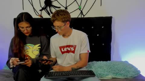 Snapshot of a_sexy_couple__ chatting on October 28, 9:28 pm A Sexy Couple online show from October 28, 9:28 pm