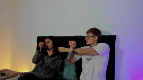 Snapshot of a_sexy_couple__ chatting on November 12, 8:41 pm A Sexy Couple online show from November 12, 8:41 pm