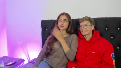 Snapshot of a_sexy_couple__ chatting on December 4, 10:29 pm A Sexy Couple online show from December 4, 10:29 pm