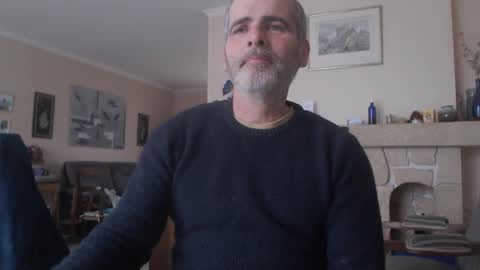 Snapshot of aalex1717 chatting on January 4, 2:56 pm Aalex1717 online show from January 4, 2:56 pm