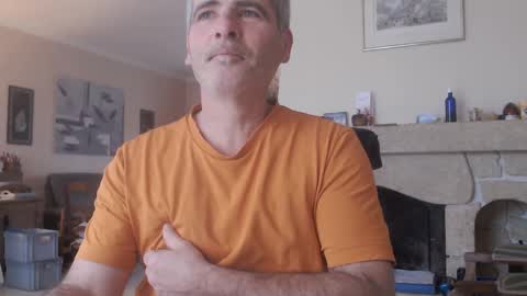 Snapshot of aalex1717 chatting on January 6, 8:35 am Aalex1717 online show from January 6, 8:35 am