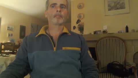 Snapshot of aalex1717 chatting on January 9, 7:50 pm Aalex1717 online show from January 9, 7:50 pm