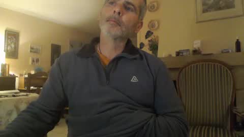 Snapshot of aalex1717 chatting on January 11, 10:07 pm Aalex1717 online show from January 11, 10:07 pm