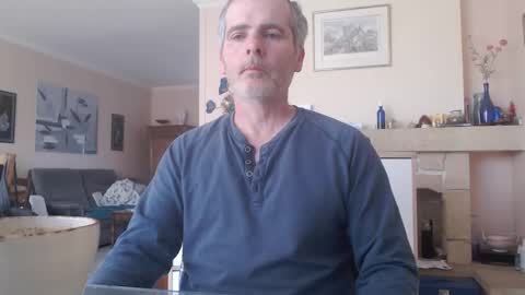 Snapshot of aalex1717 chatting on February 16, 7:59 am Aalex1717 online show from February 16, 7:59 am