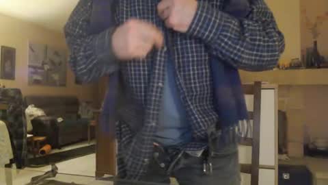 Snapshot of aalex1717 chatting on February 21, 6:04 pm Aalex1717 online show from February 21, 6:04 pm