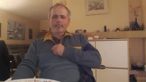 Snapshot of aalex1717 chatting on February 28, 7:46 pm Aalex1717 online show from February 28, 7:46 pm