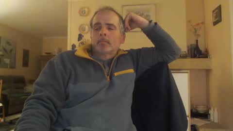 Snapshot of aalex1717 chatting on March 4, 11:00 pm Aalex1717 online show from March 4, 11:00 pm