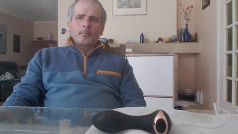 Snapshot of aalex1717 chatting on March 5, 10:55 am Aalex1717 online show from March 5, 10:55 am