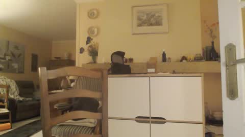 Snapshot of aalex1717 chatting on March 8, 12:00 am Aalex1717 online show from March 8, 12:00 am