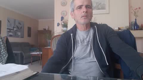 Snapshot of aalex1717 chatting on October 31, 8:26 am Aalex1717 online show from October 31, 8:26 am