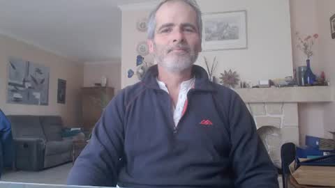 Snapshot of aalex1717 chatting on November 16, 9:48 am Aalex1717 online show from November 16, 9:48 am