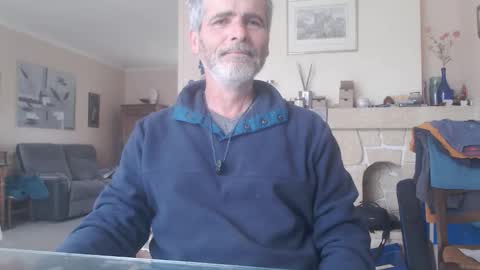 Snapshot of aalex1717 chatting on May 15, 7:48 am Aalex1717 online show from May 15, 7:48 am