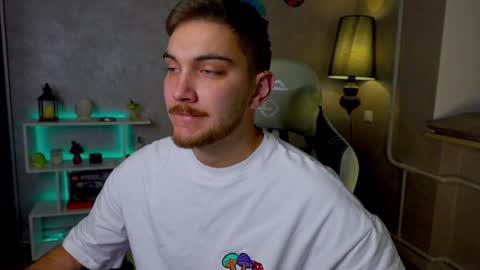 Alex online show from December 30, 1:14 pm