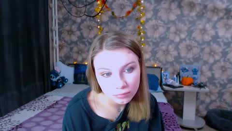 Snapshot of aalicebubble chatting on October 23, 2:49 pm Alice online show from October 23, 2:49 pm