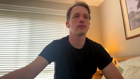 Kris online show from February 28, 9:16 pm