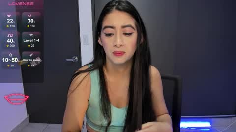 Snapshot of aandreamartinez1 chatting on October 10, 3:27 am andrea online show from October 10, 3:27 am