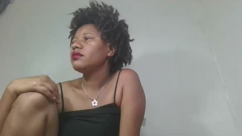 Snapshot of aangevelo chatting on November 18, 6:56 pm aangevelo online show from November 18, 6:56 pm