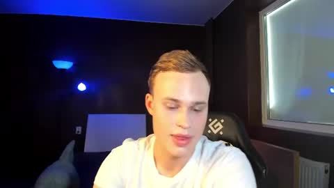 Aaron online show from June 8, 2:06 pm