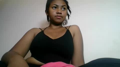 Snapshot of aariciah chatting on November 30, 8:51 am aariciah online show from November 30, 8:51 am