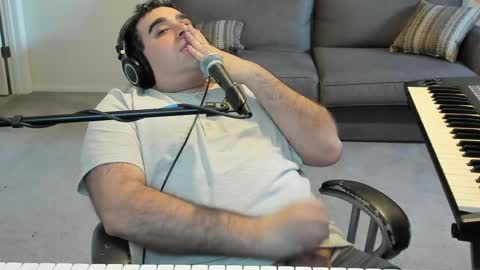 Snapshot of aaroleplayer chatting on May 25, 10:38 pm Aaron online show from May 25, 10:38 pm