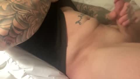 Snapshot of aaron846576 chatting on March 12, 1:34 am Canadashung online show from March 12, 1:34 am