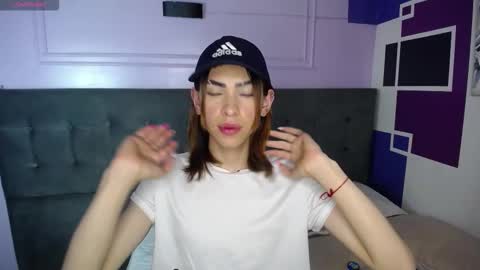 Snapshot of aaron_fordd chatting on October 24, 6:37 pm Aaron fordd online show from October 24, 6:37 pm