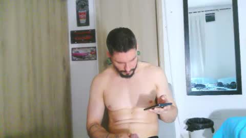 Aaron kwok online show from March 1, 12:23 am