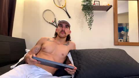 aaron_wheel online show from May 9, 11:32 pm