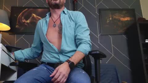 Aaron online show from November 5, 6:30 pm