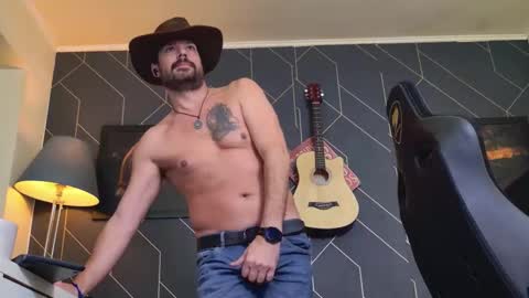 Aaron online show from November 16, 5:35 am