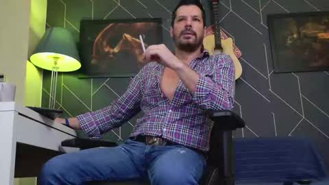 Aaron online show from January 13, 3:17 pm