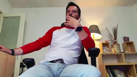 Aaron online show from May 6, 8:47 pm
