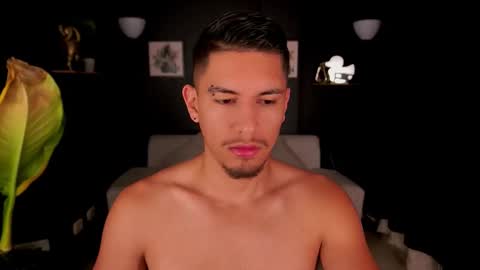 AARON  online show from September 11, 10:37 am