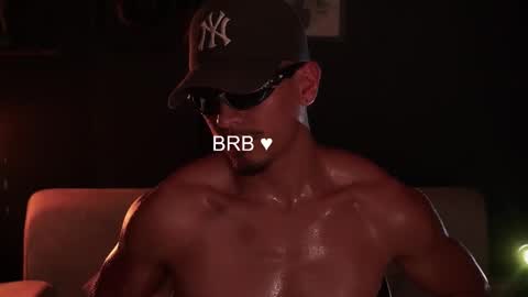 AARON  online show from November 20, 8:36 am