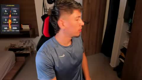 AARON  online show from July 22, 1:19 am