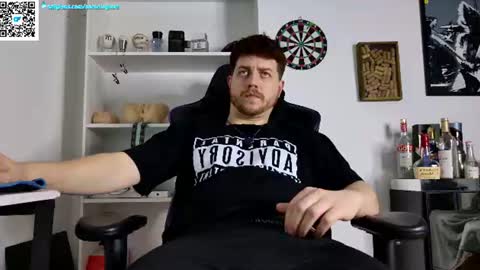 Aaron  online show from July 16, 4:07 am