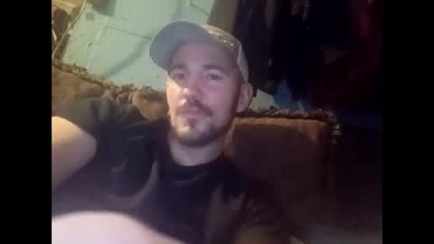 aaronshere888888 online show from December 14, 1:22 am