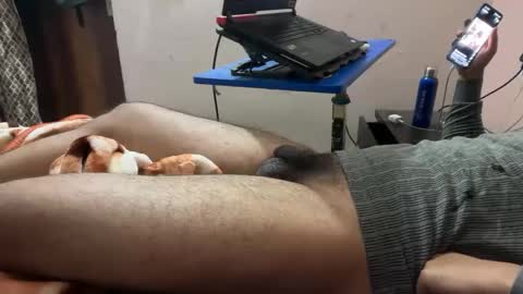 Snapshot of aaryan_sexoo chatting on November 2, 9:00 am aaryan_sexoo online show from November 2, 9:00 am