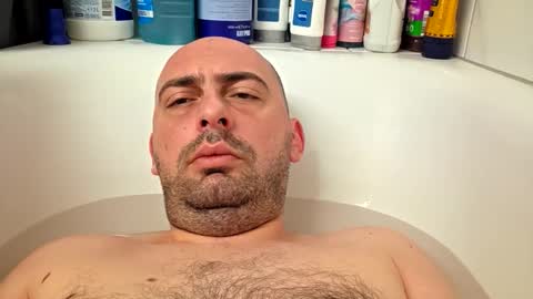 abas1986 online show from December 19, 9:38 am