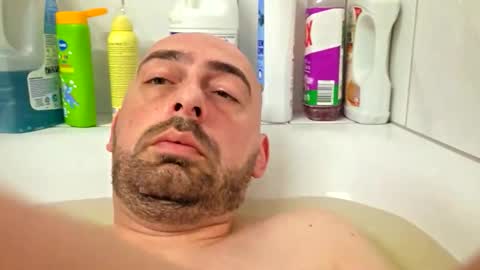 abas1986 online show from April 4, 9:29 am