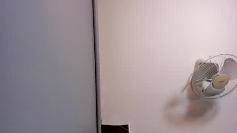 Snapshot of abbey_walker chatting on January 20, 1:39 am abbey_walker online show from January 20, 1:39 am