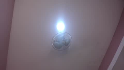 Snapshot of abbey_walker chatting on February 4, 2:07 am abbey_walker online show from February 4, 2:07 am